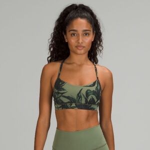 Lululemon Flow Y Bra Nulu *Light Support, A–C Cups